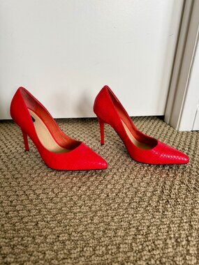 SKIN Bright Pink Python-Embossed Pointed Toe Stiletto Pump Heels | New in Box